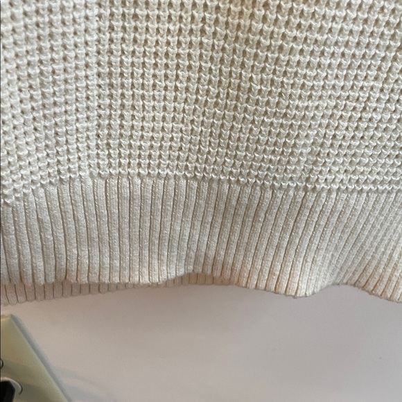 NWT GAP Men's Cream and Gray Crewneck Raglan Sleeve Waffle Knit Sweater L - Picture 9 of 11